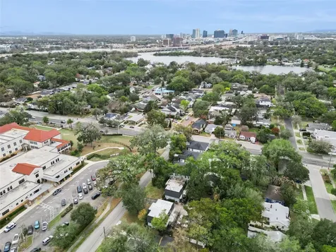 2218 Elizabeth Avenue Orlando FL 32804