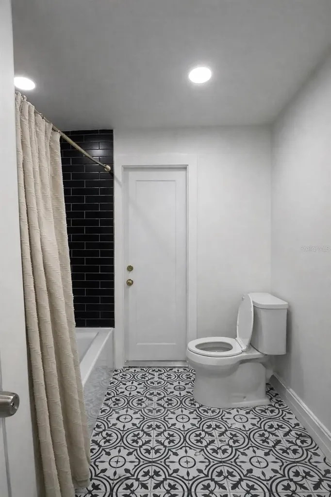 8760 NW 21st Street Sunrise FL 33322