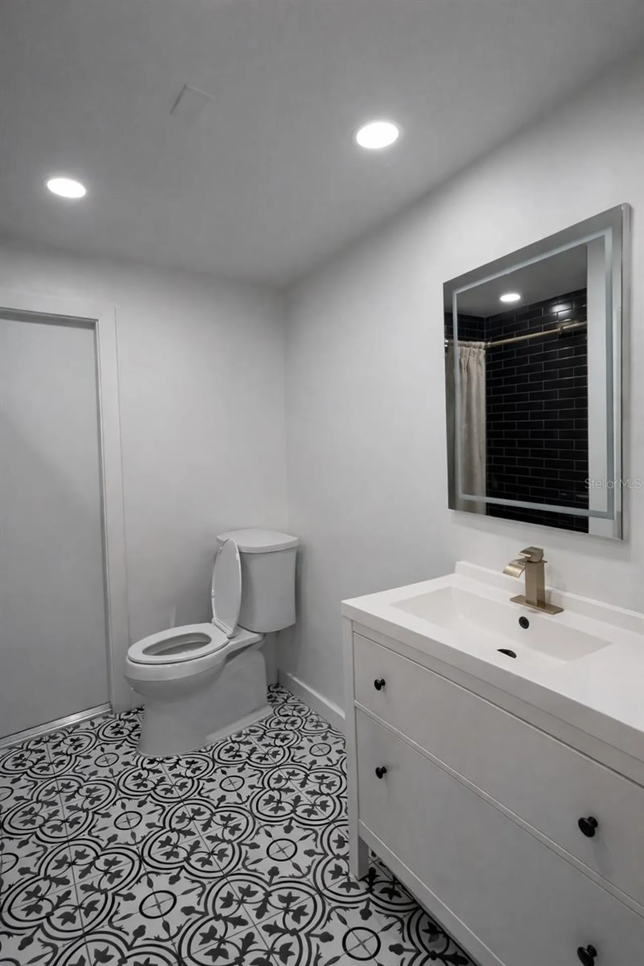 8760 NW 21st Street Sunrise FL 33322
