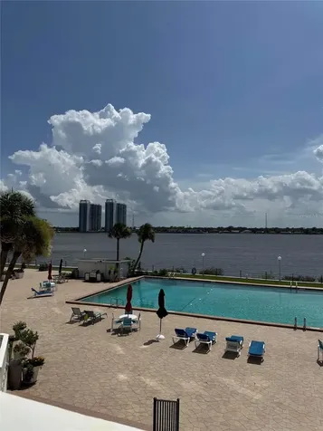 925 N Halifax Avenue Daytona Beach FL 32118