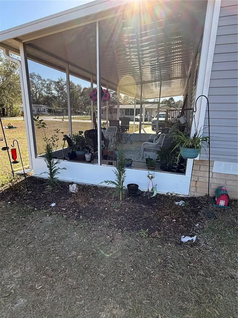 8325 N Fairgrove Terrace Dunnellon FL 34433