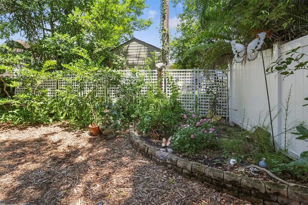 2353 Demaret Drive Dunedin FL 34698