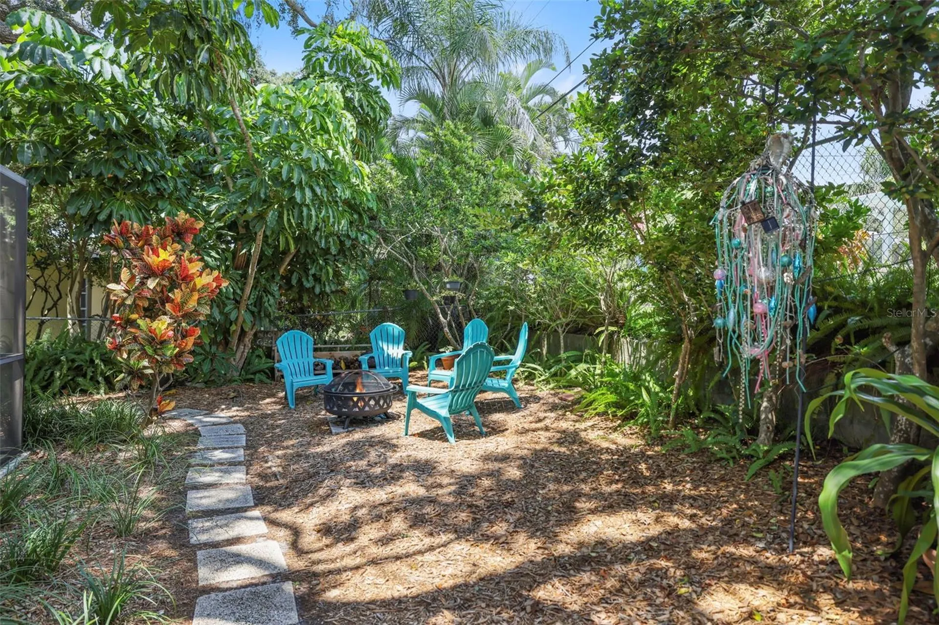 2353 Demaret Drive Dunedin FL 34698