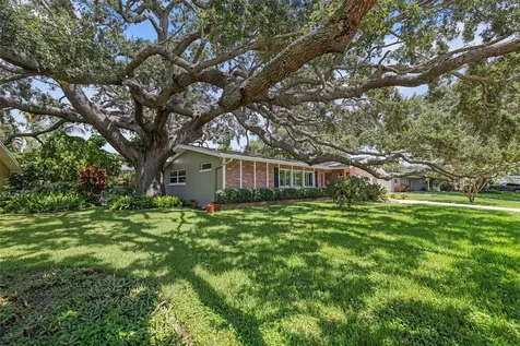2353 Demaret Drive Dunedin FL 34698