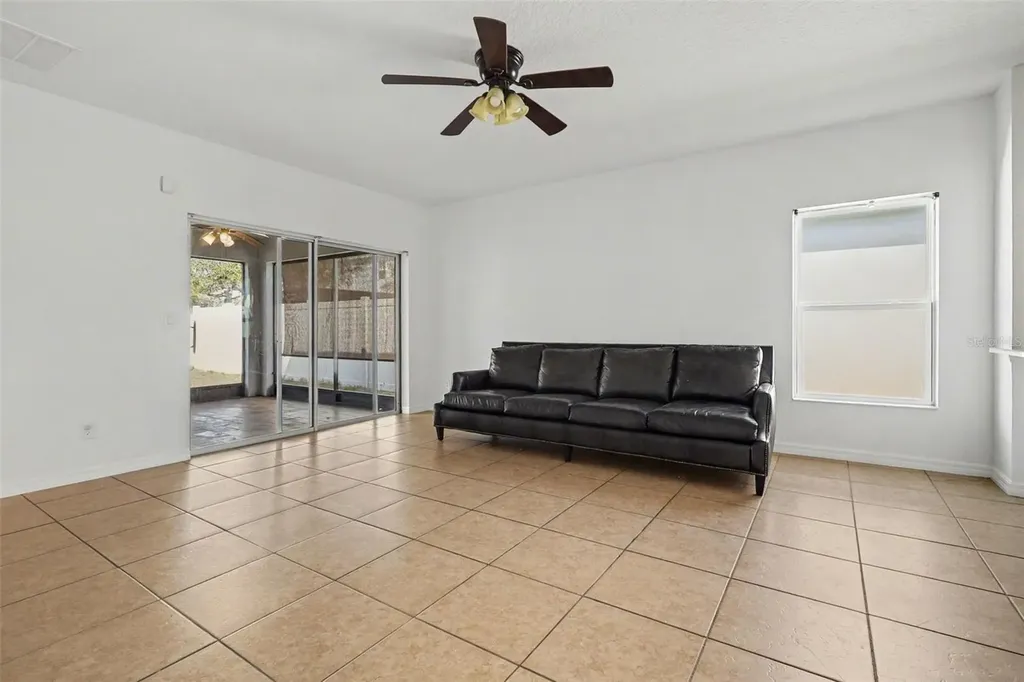 622 Samuel Davenport FL 33837
