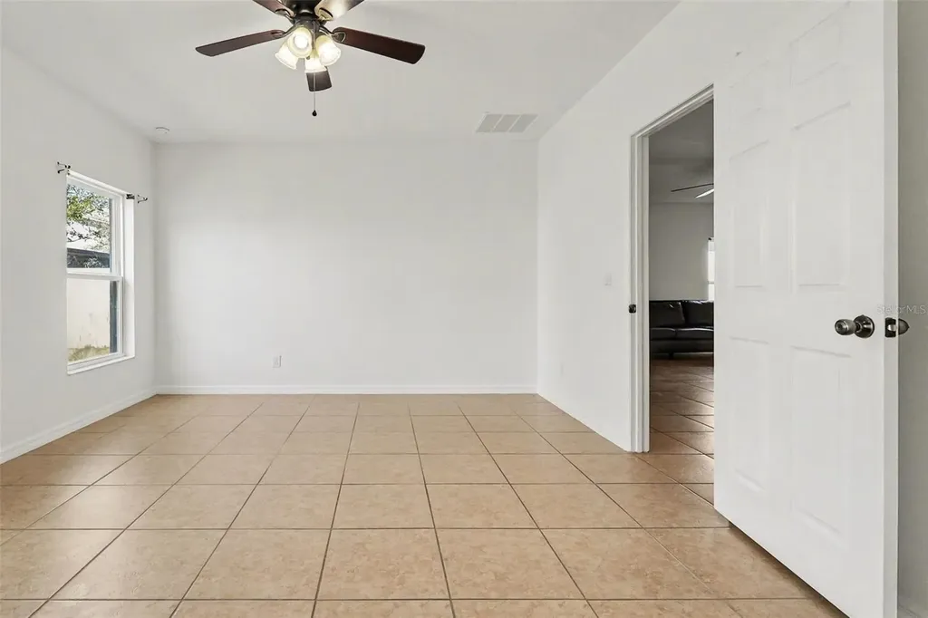 622 Samuel Davenport FL 33837