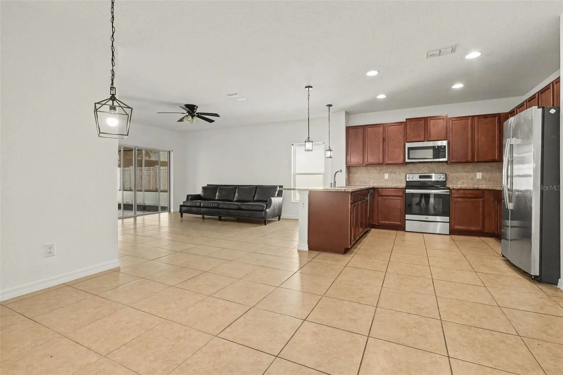 622 Samuel Davenport FL 33837