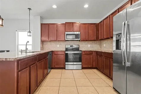 622 Samuel Davenport FL 33837