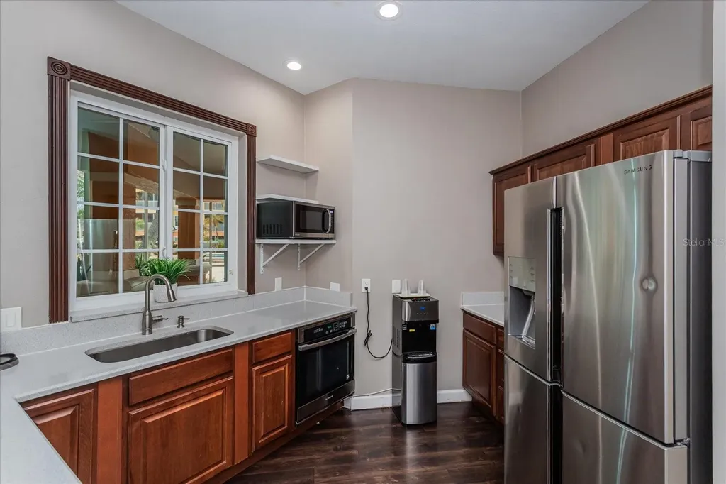 5455 Vineland Road Orlando FL 32811