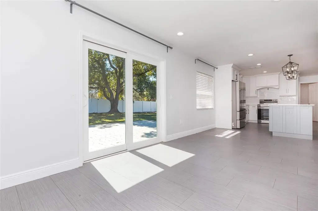 2307 Lincoln Court Brandon FL 33510