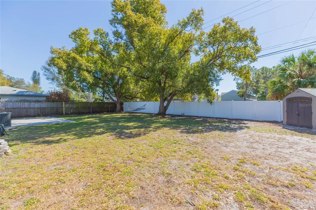 2307 Lincoln Court Brandon FL 33510
