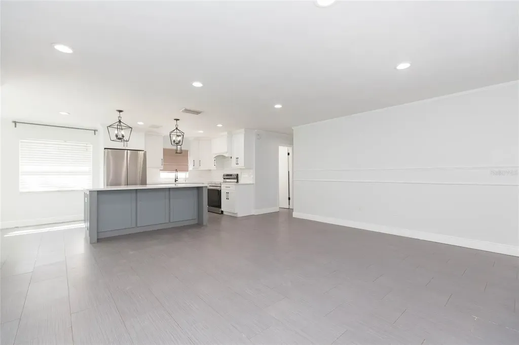 2307 Lincoln Court Brandon FL 33510