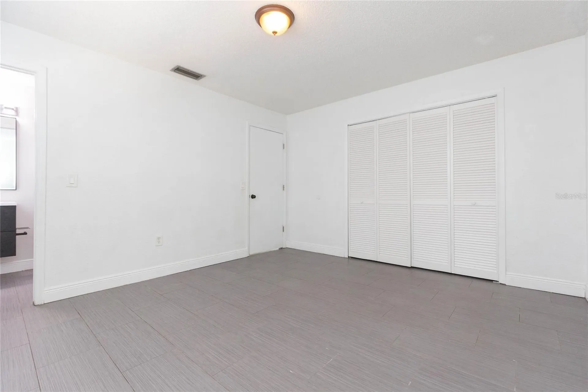 2307 Lincoln Court Brandon FL 33510