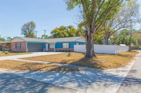 2307 Lincoln Court Brandon FL 33510
