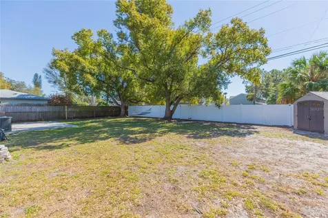 2307 Lincoln Court Brandon FL 33510