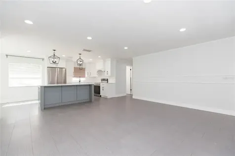 2307 Lincoln Court Brandon FL 33510