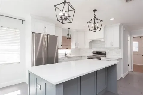 2307 Lincoln Court Brandon FL 33510