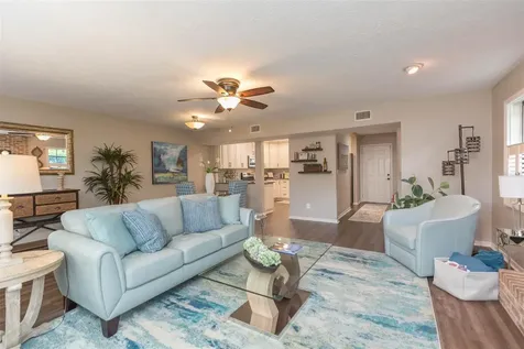 702 W Bay Street Tampa FL 33606