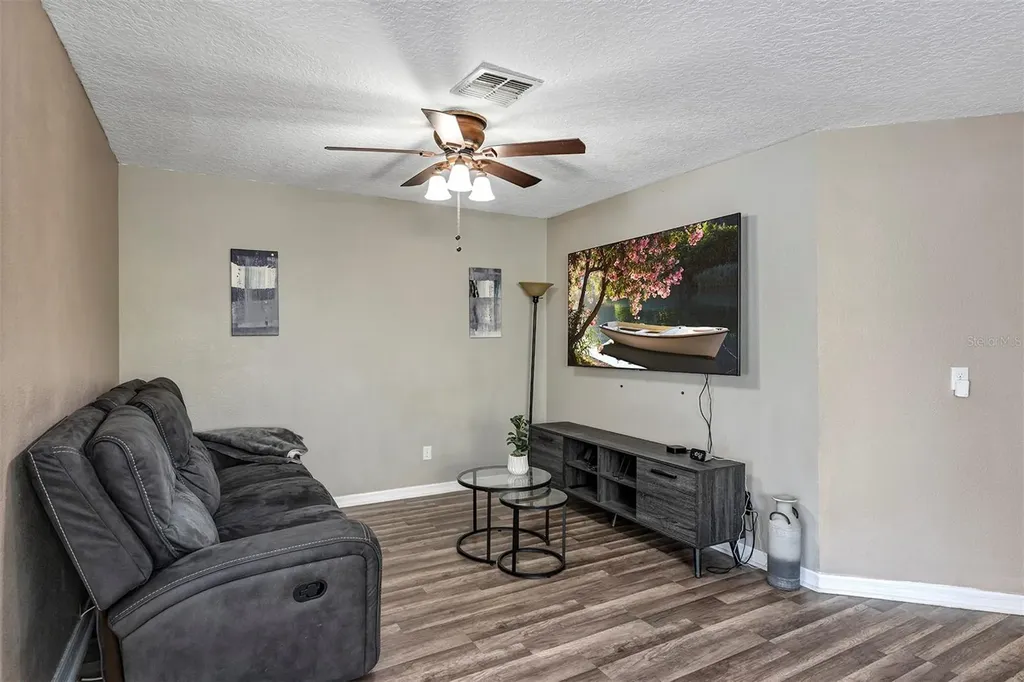 688 Cresting Oak Circle Orlando FL 32824