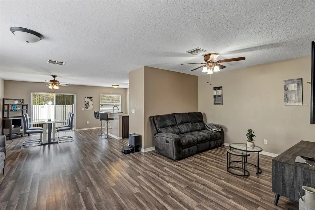 688 Cresting Oak Circle Orlando FL 32824