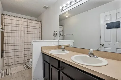 688 Cresting Oak Circle Orlando FL 32824
