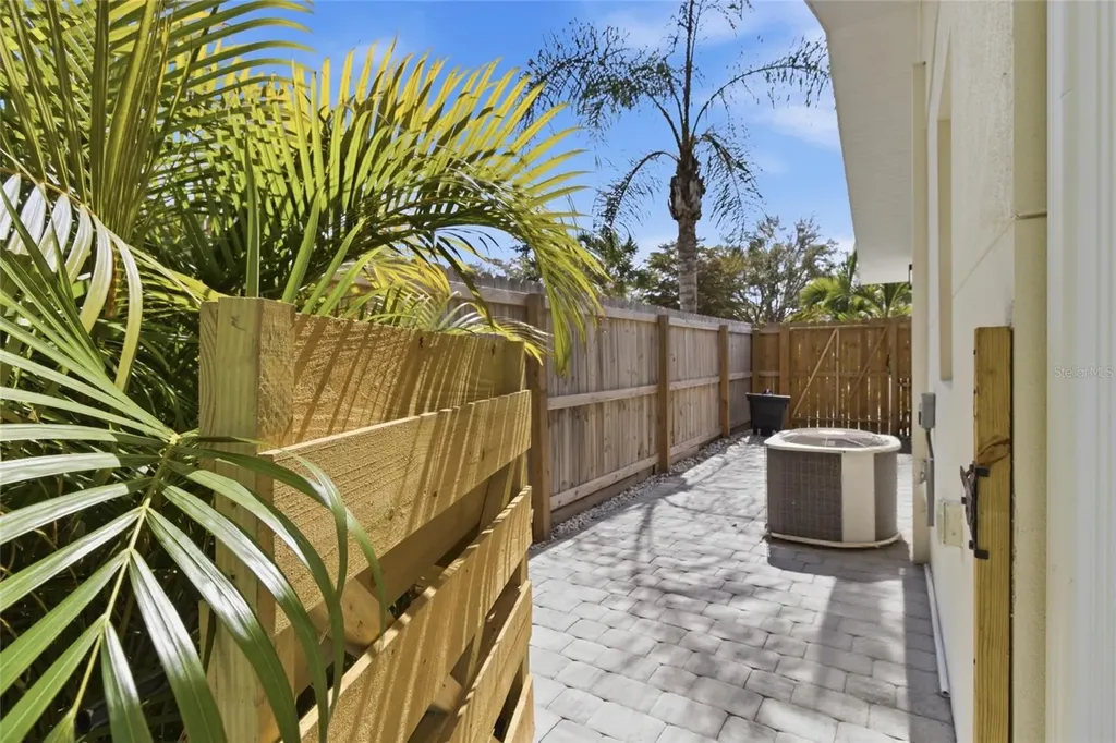 2121 Palm Terrace Sarasota FL 34231