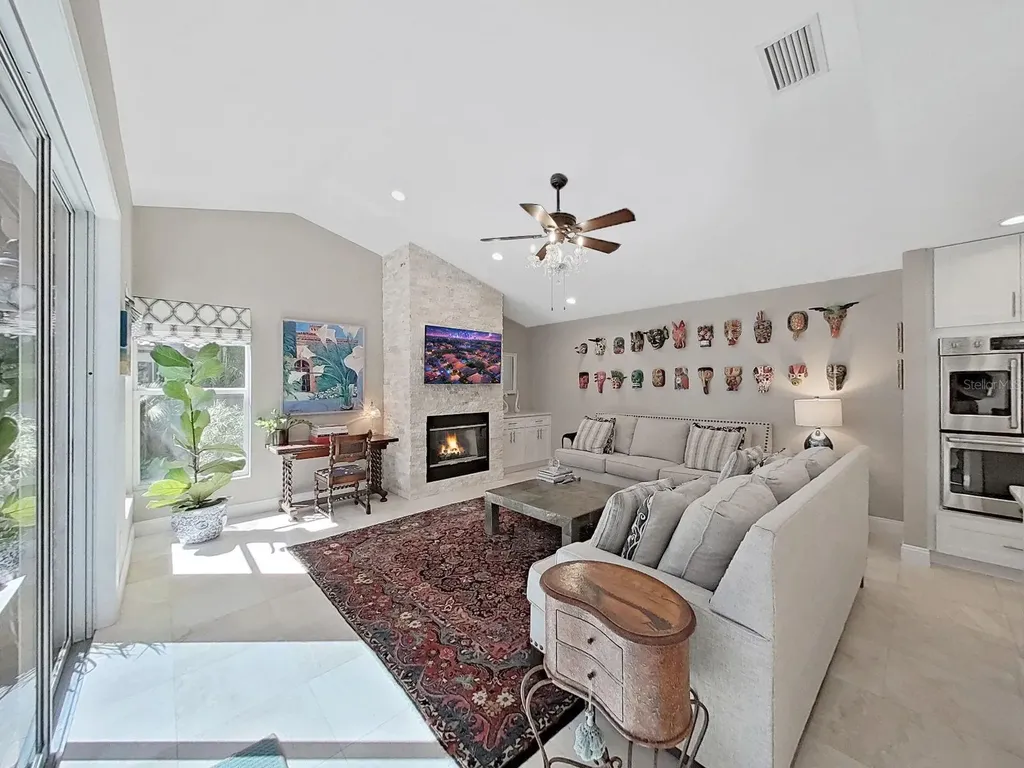 4833 Windmill Palm Terrace NE St Petersburg FL 33703