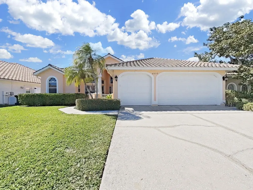 4833 Windmill Palm Terrace NE St Petersburg FL 33703