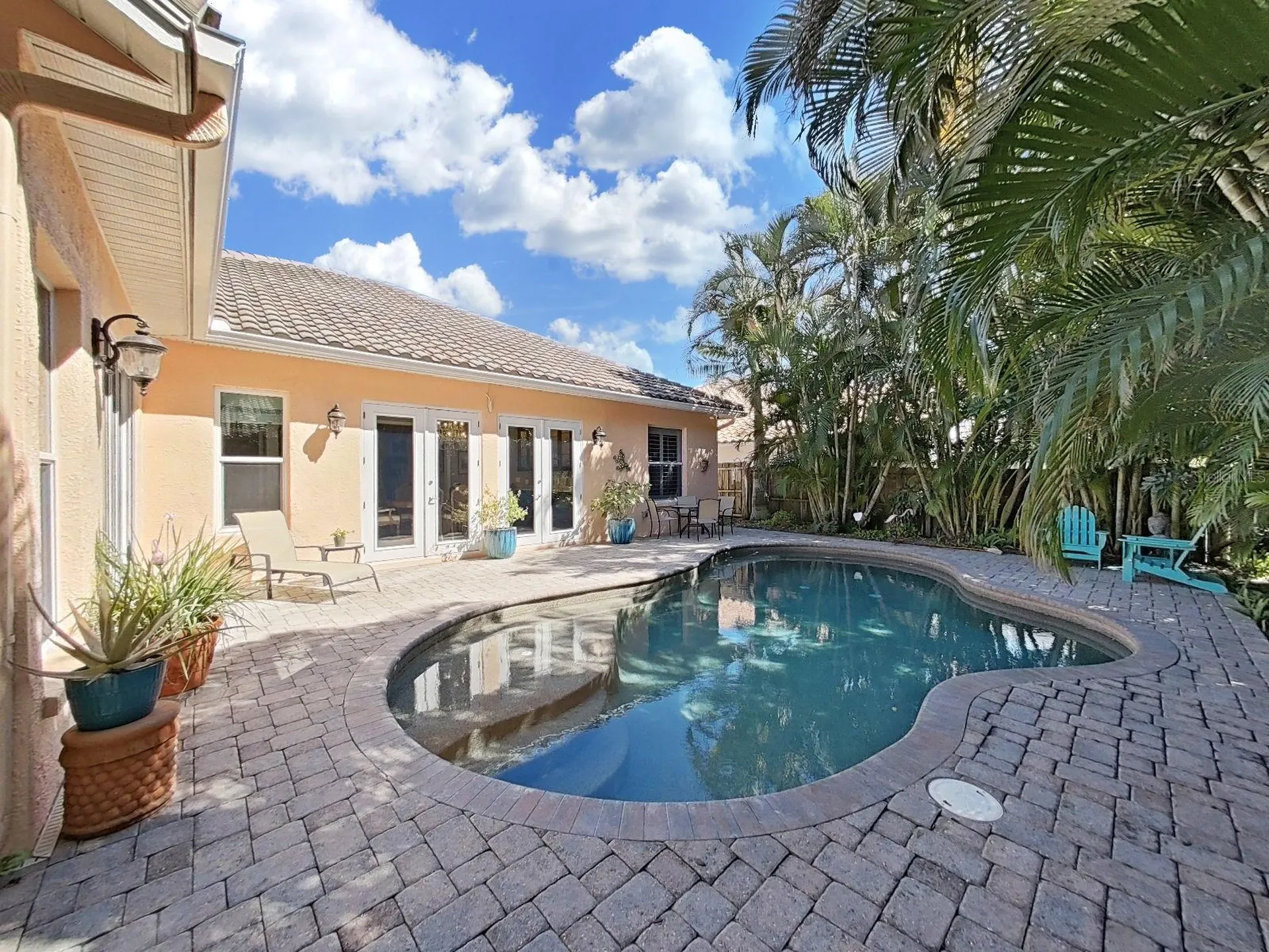 4833 Windmill Palm Terrace NE St Petersburg FL 33703