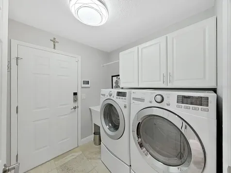 4833 Windmill Palm Terrace NE St Petersburg FL 33703