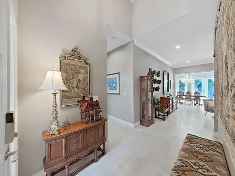 4833 Windmill Palm Terrace NE St Petersburg FL 33703
