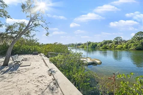10618 Hatteras Drive Tampa FL 33615