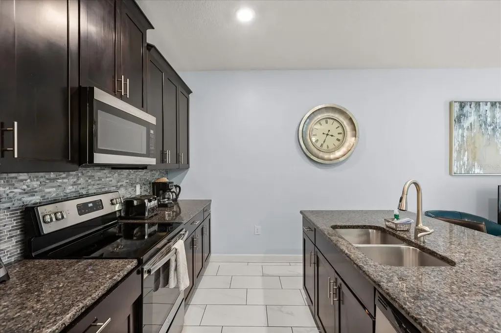 9075 Dogleg Drive Davenport FL 33896