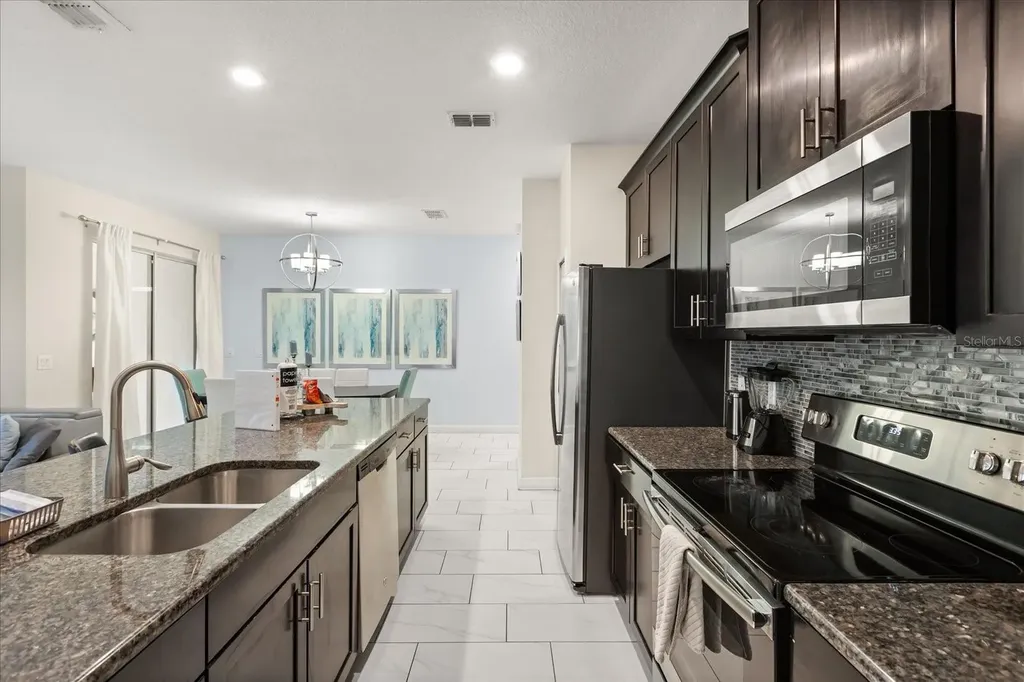 9075 Dogleg Drive Davenport FL 33896