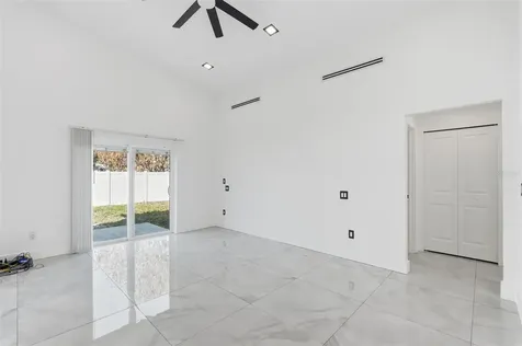 10104 N Dartmouth Avenue Tampa FL 33612
