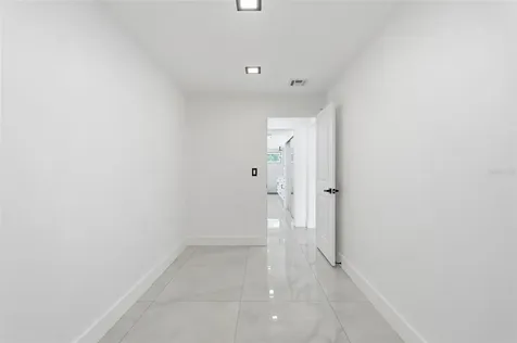 10104 N Dartmouth Avenue Tampa FL 33612