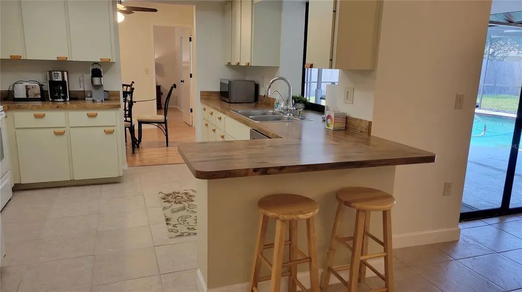 1526 Georgetowne Lane Sarasota FL 34232
