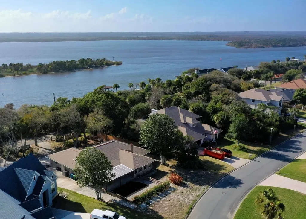 3203 John Anderson Drive Ormond Beach FL 32176