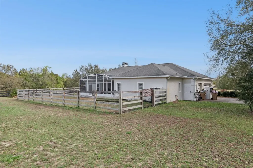 22841 Stallion Drive Sorrento FL 32776
