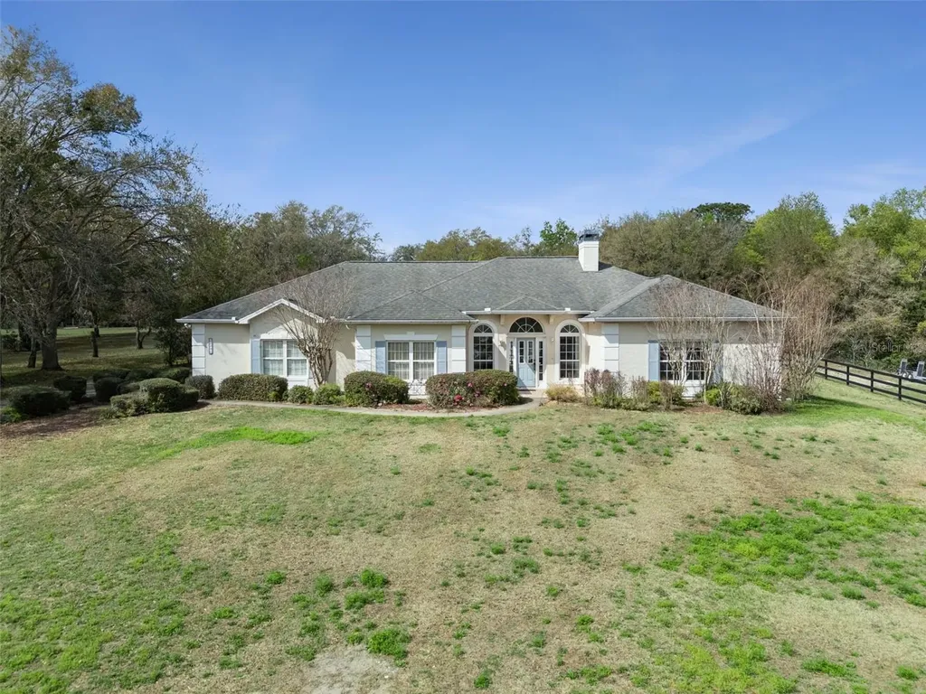 22841 Stallion Drive Sorrento FL 32776