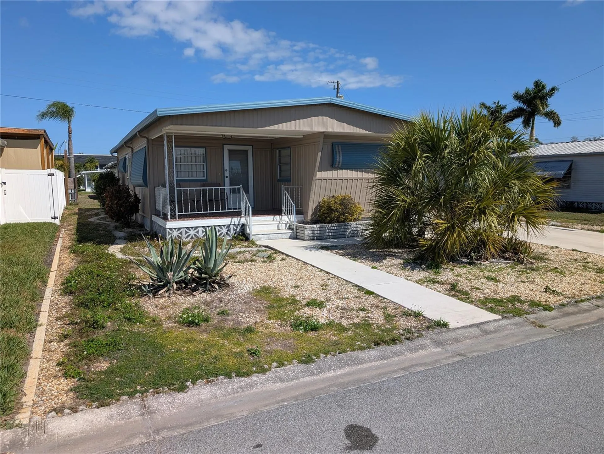 107 48th Avenue Drive W Bradenton FL 34207