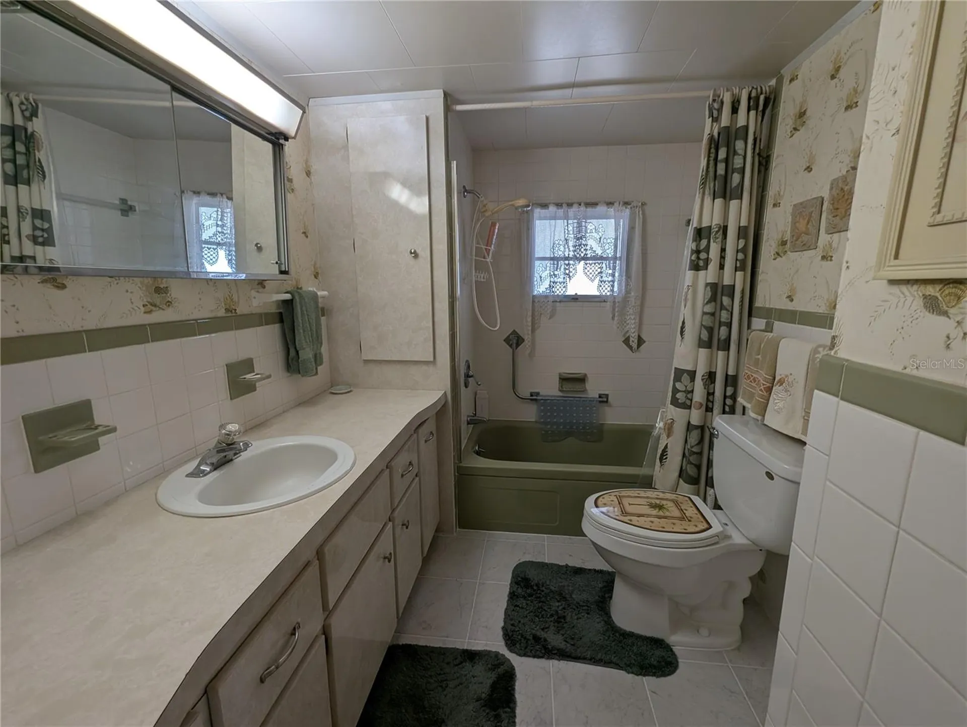 107 48th Avenue Drive W Bradenton FL 34207