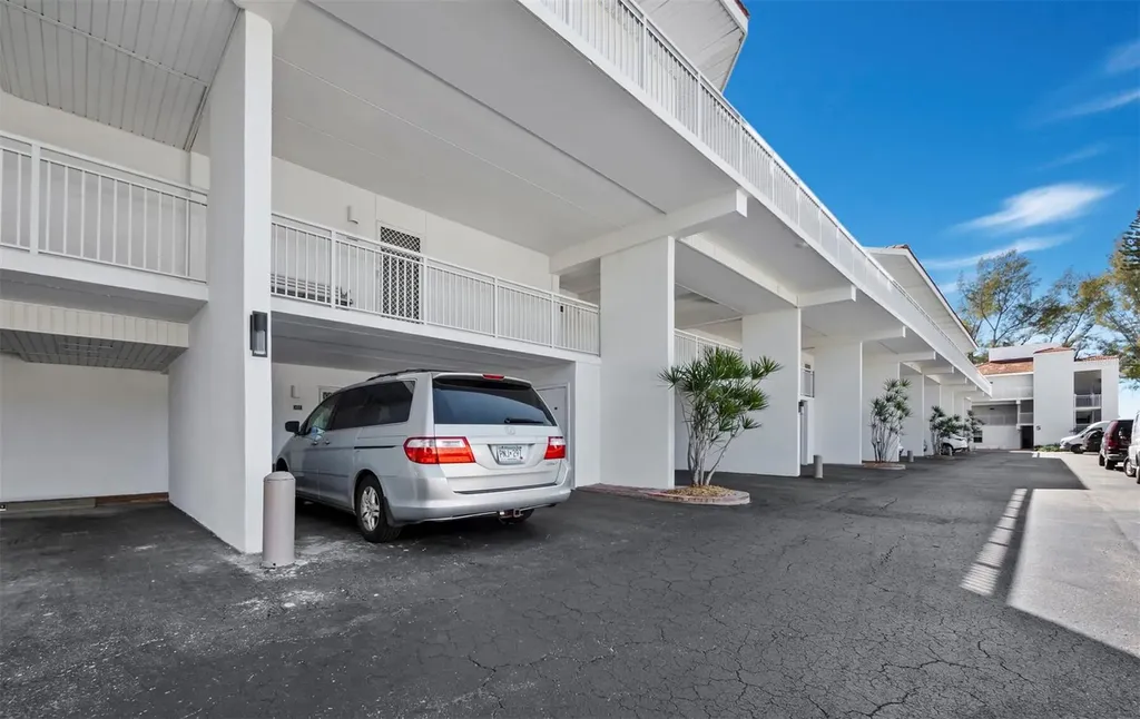 5055 Gulf Of Mexico Drive Longboat Key FL 34228
