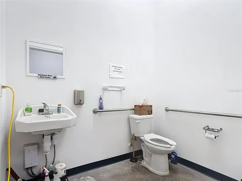 1372 S Narcoossee Road St Cloud FL 34771