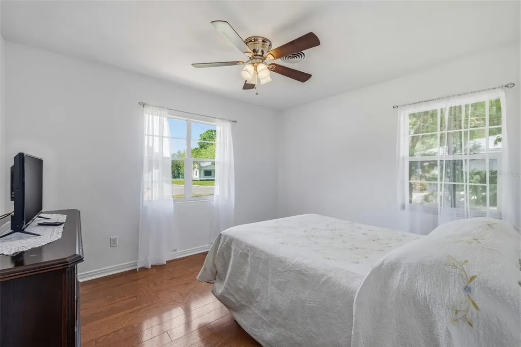 450 San Salvador Drive Dunedin FL 34698