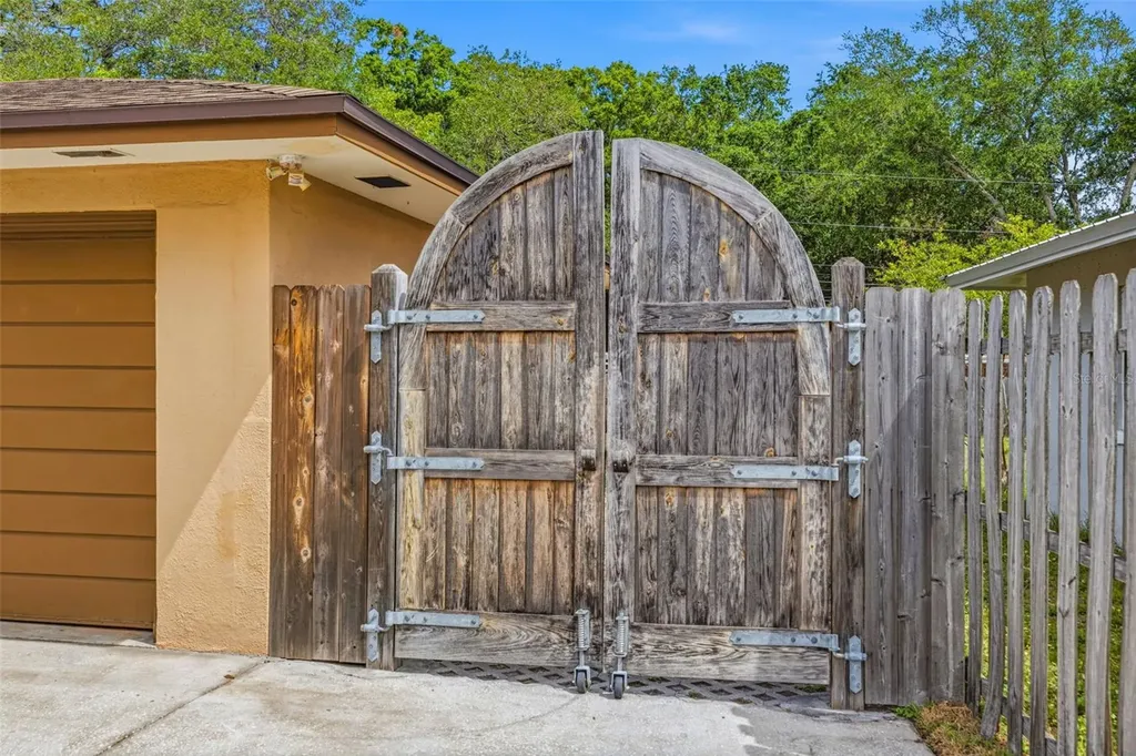 450 San Salvador Drive Dunedin FL 34698