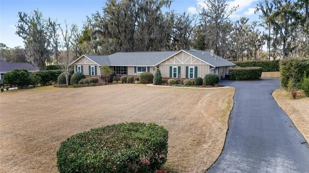 5252 NW 76th Court Ocala FL 34482