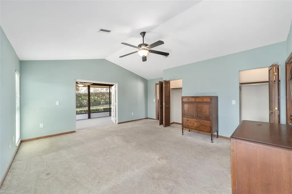 5252 NW 76th Court Ocala FL 34482