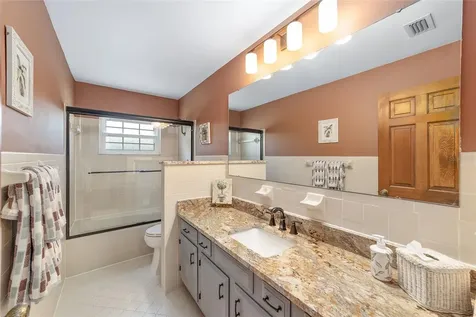 5252 NW 76th Court Ocala FL 34482