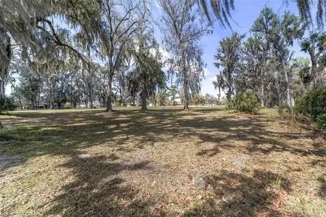 5252 NW 76th Court Ocala FL 34482